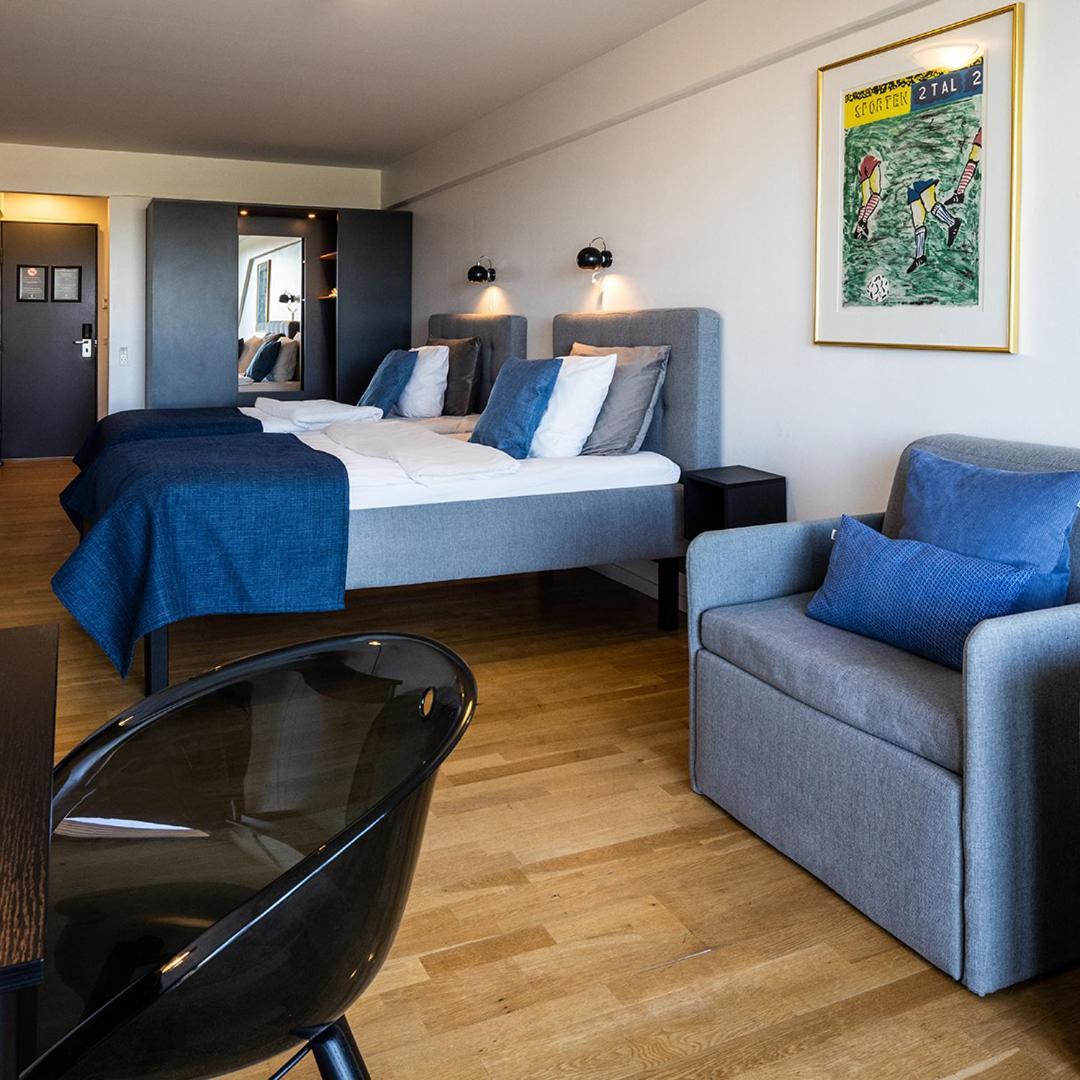 Idraettens Hus Hotel Og Konference Брённбювестер Экстерьер фото