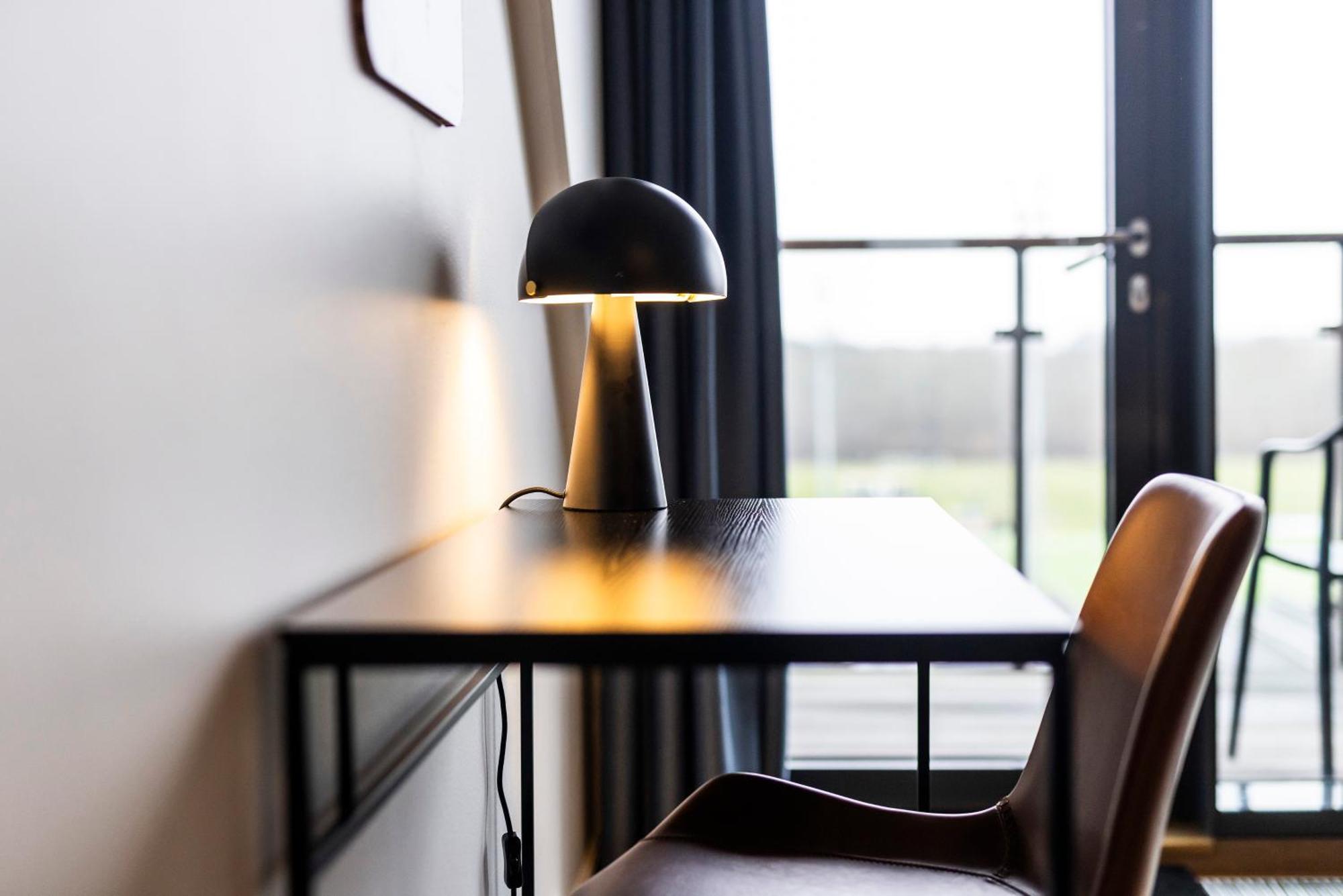 Idraettens Hus Hotel Og Konference Брённбювестер Экстерьер фото